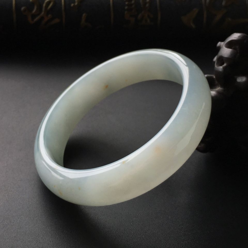 (超值推荐)糯冰种晴水略飘黄花手镯(55.3mm)