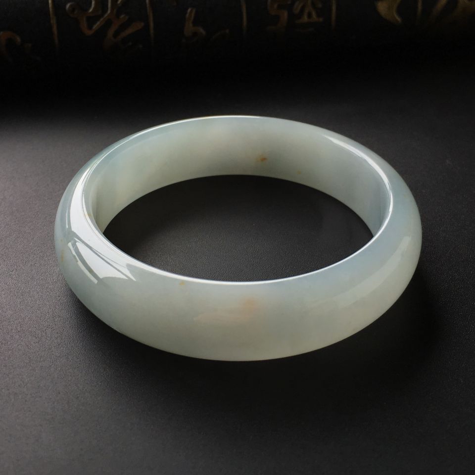 (超值推荐)糯冰种晴水略飘黄花手镯(55.3mm)