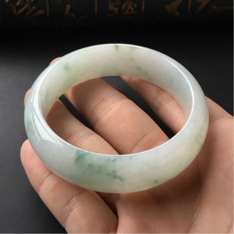 (超值推荐)糯冰种飘花手镯(56.7mm)