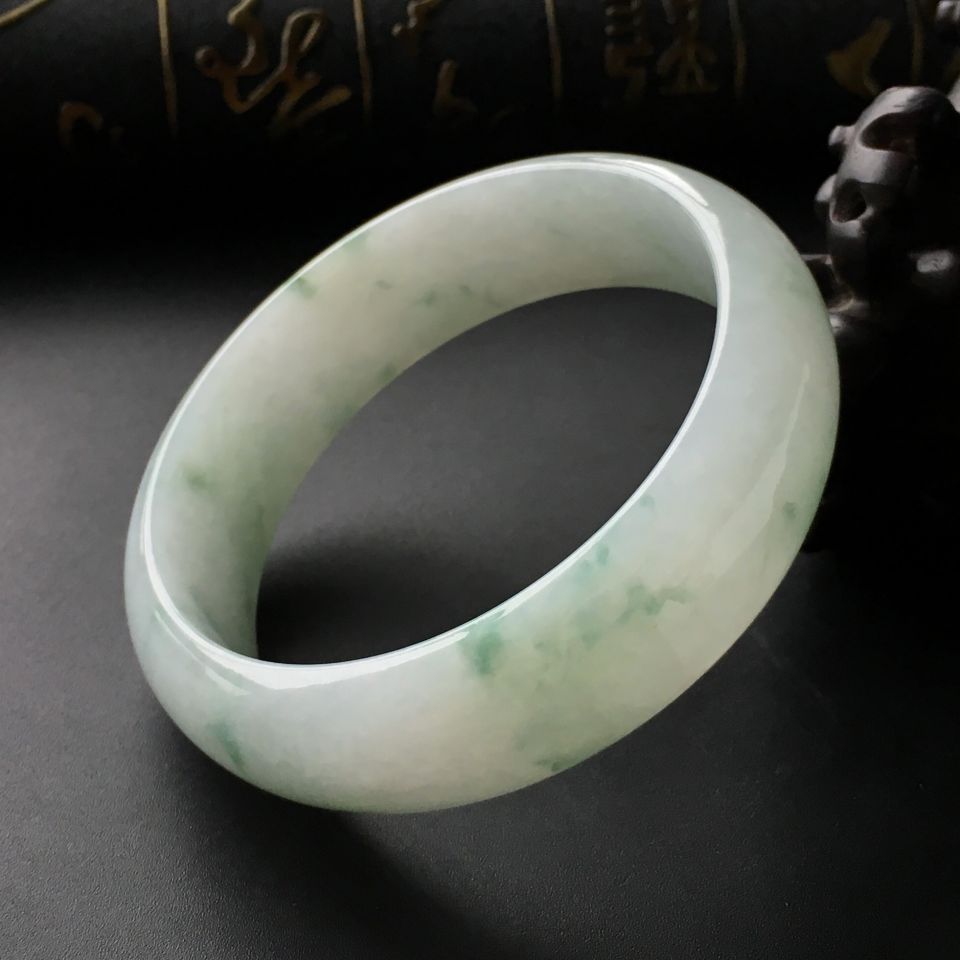 (超值推荐)糯冰种飘花手镯(56.7mm)
