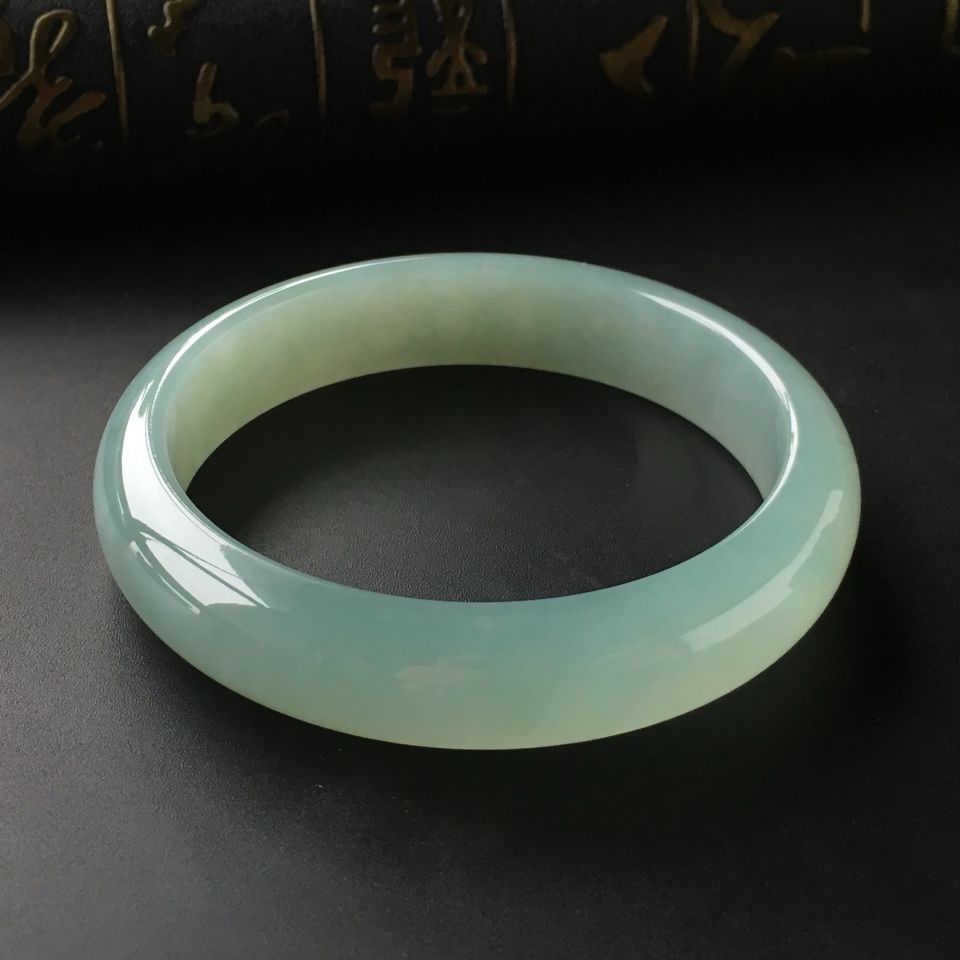 (超值推荐)冰种晴水手镯(59.6mm)