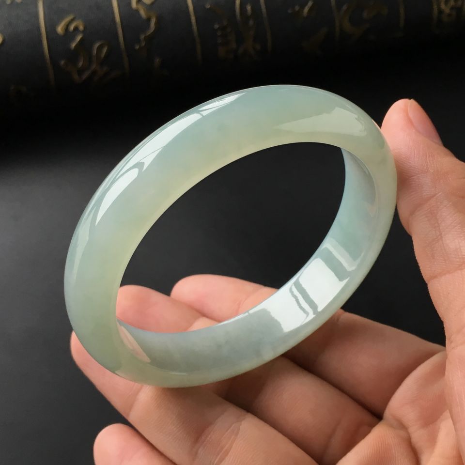 (超值推荐)冰种晴水手镯(59.6mm)