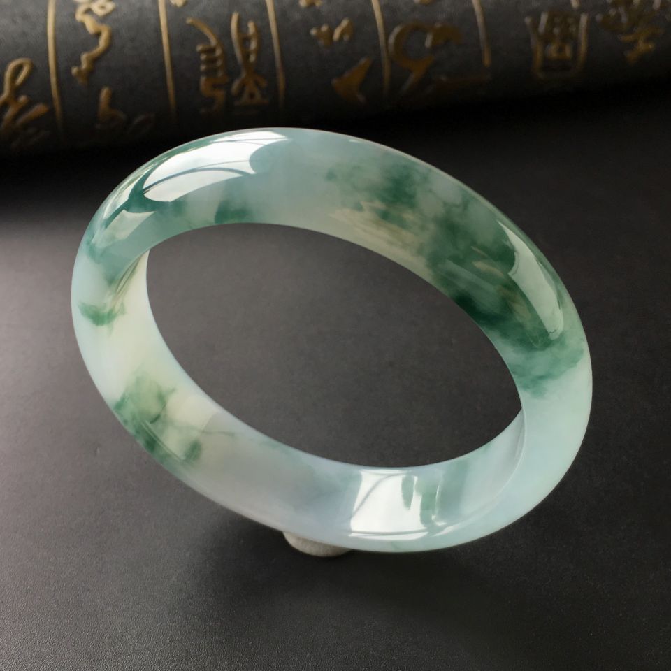 (超值推荐)糯冰种飘花手镯(57.5mm)