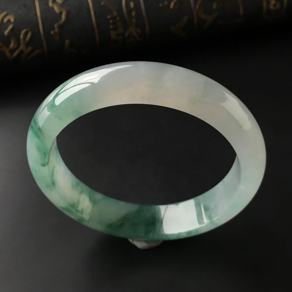 (超值推荐)冰种飘花手镯(58.6mm)