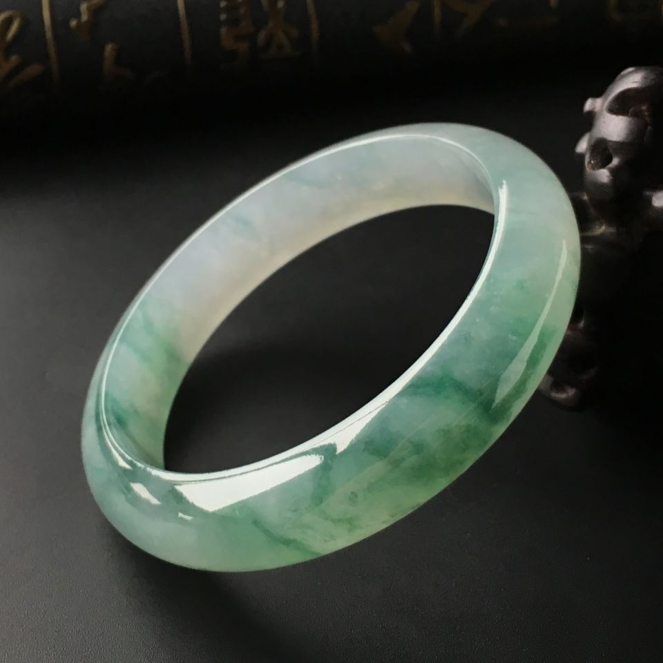 (超值推荐)冰种飘花手镯(58.6mm)