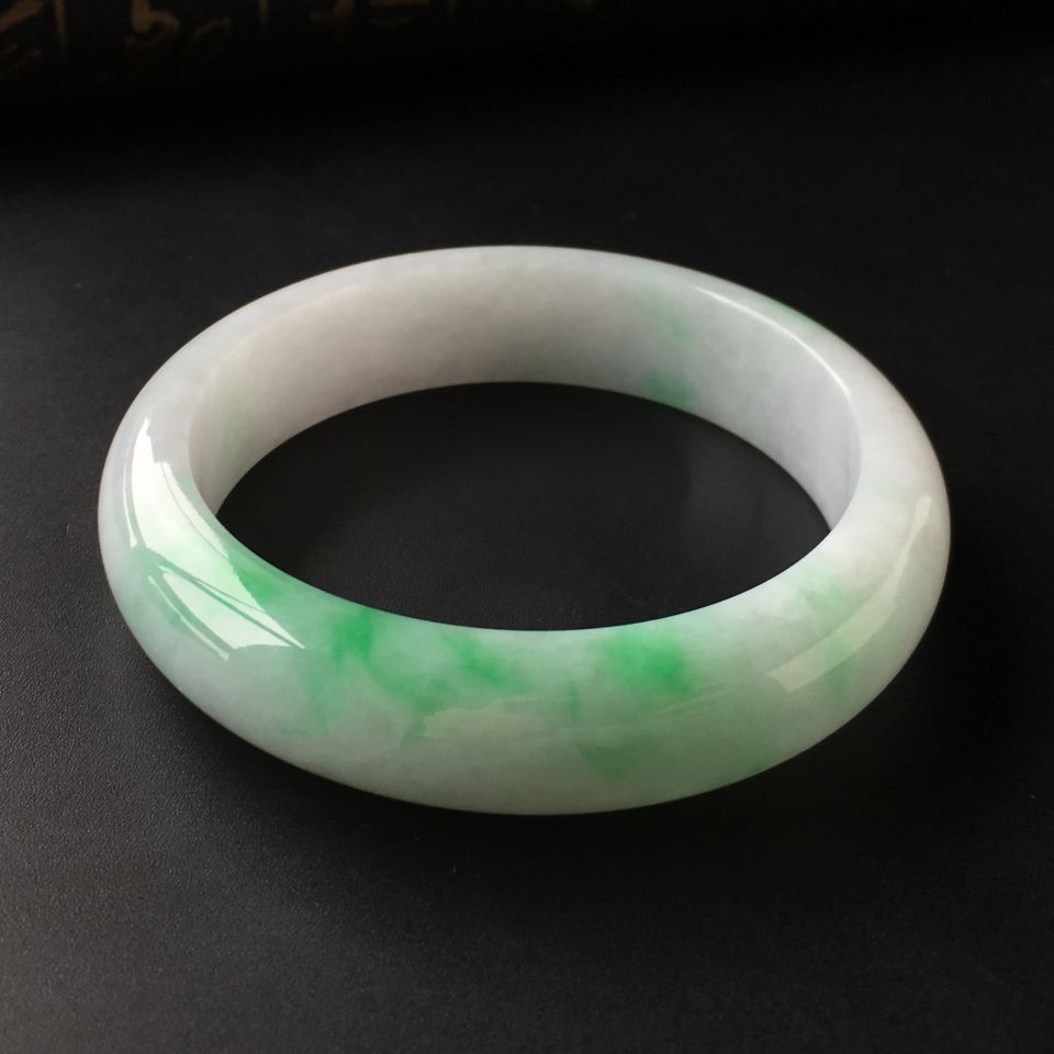 (超值推荐)糯冰种飘翠手镯(57.2mm)
