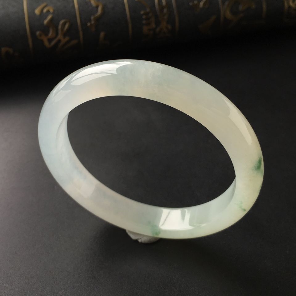 (超值推荐)冰种飘花手镯(57.7mm)