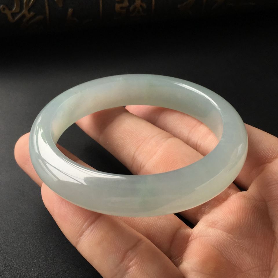 (超值推荐)冰种晴水手镯(55.6mm)