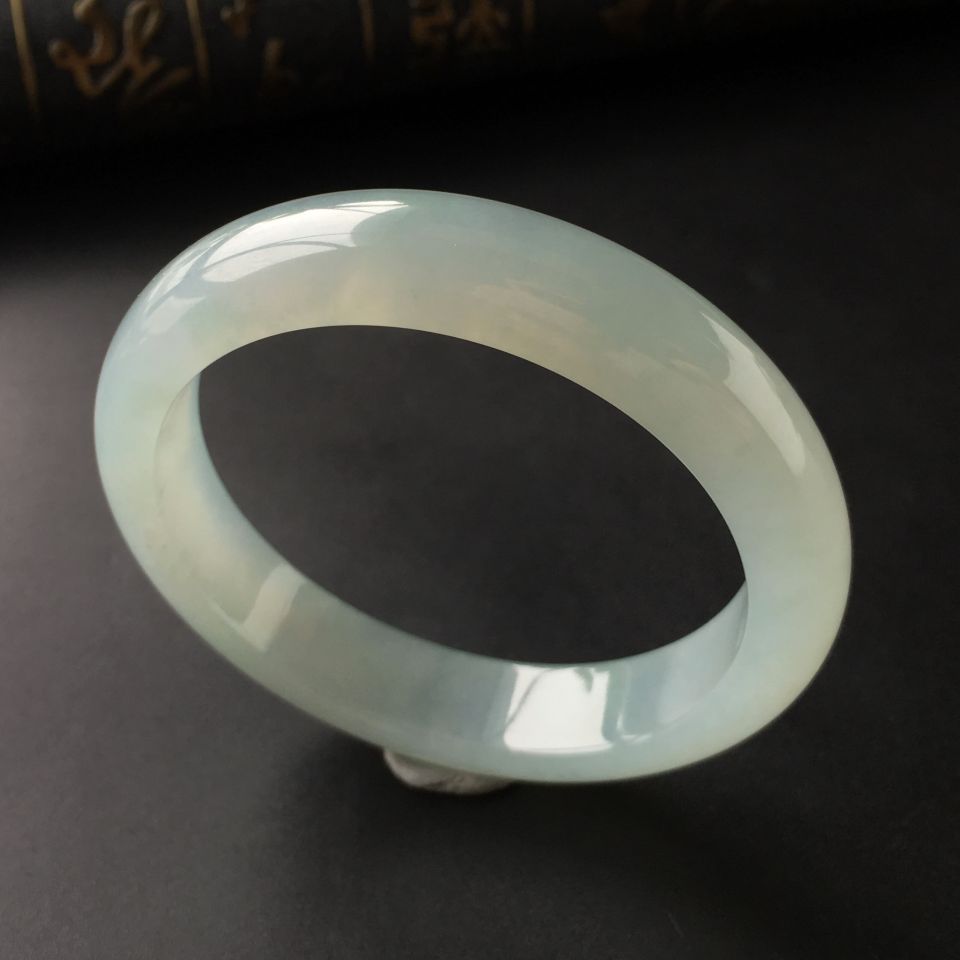 (超值推荐)冰种晴水手镯(55.6mm)