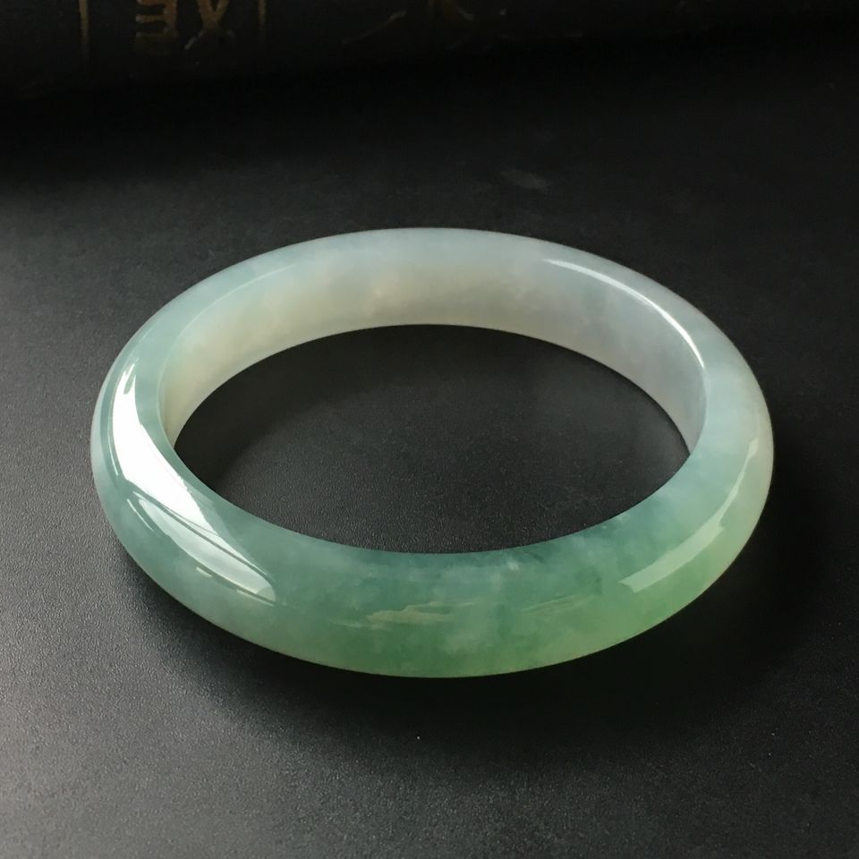 (超值推荐)糯冰种飘花手镯(57.2mm)