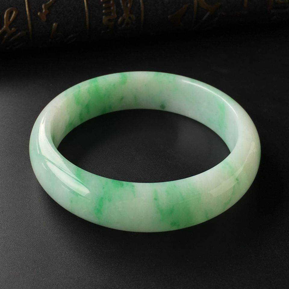 (超值推荐)糯冰种飘翠手镯(59.4mm)