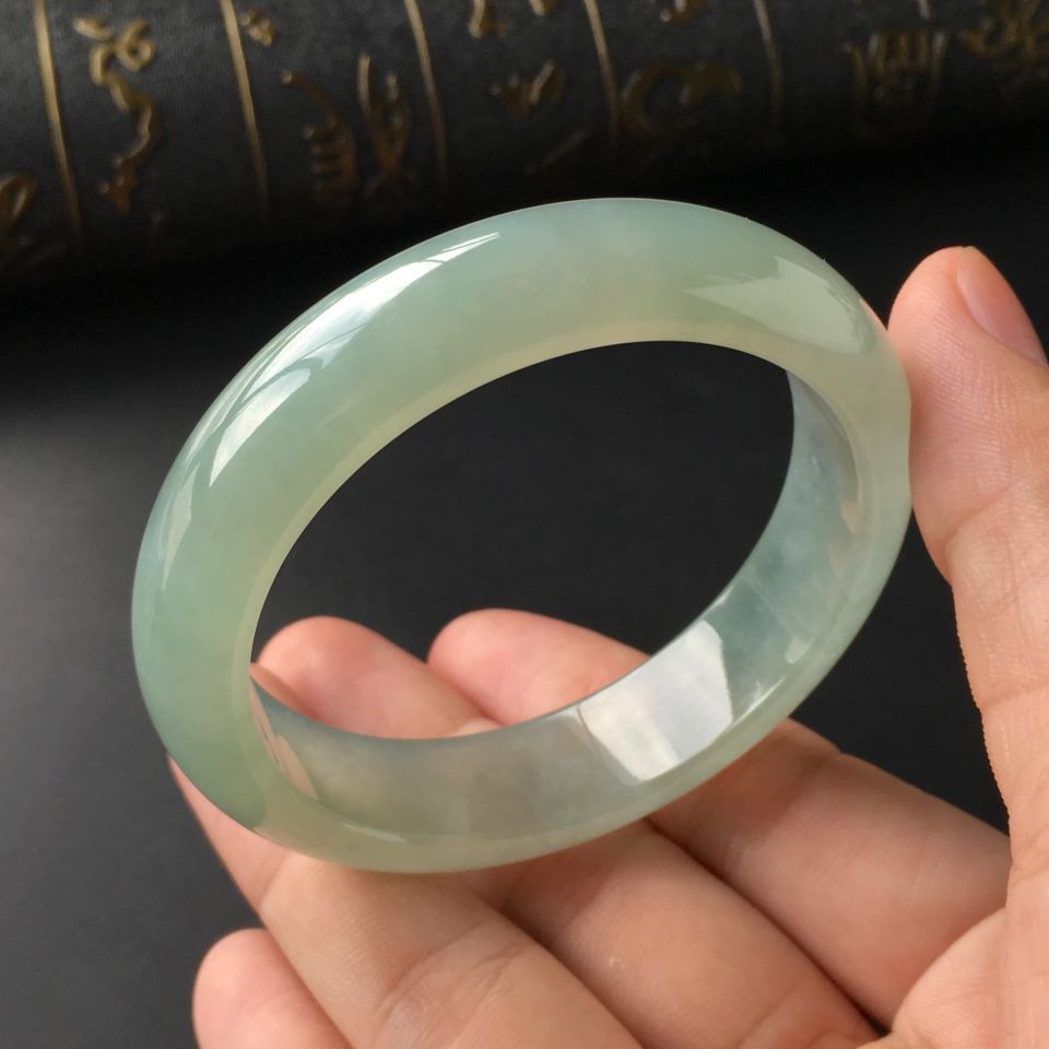 (超值推荐)冰种晴水手镯(54.4mm)