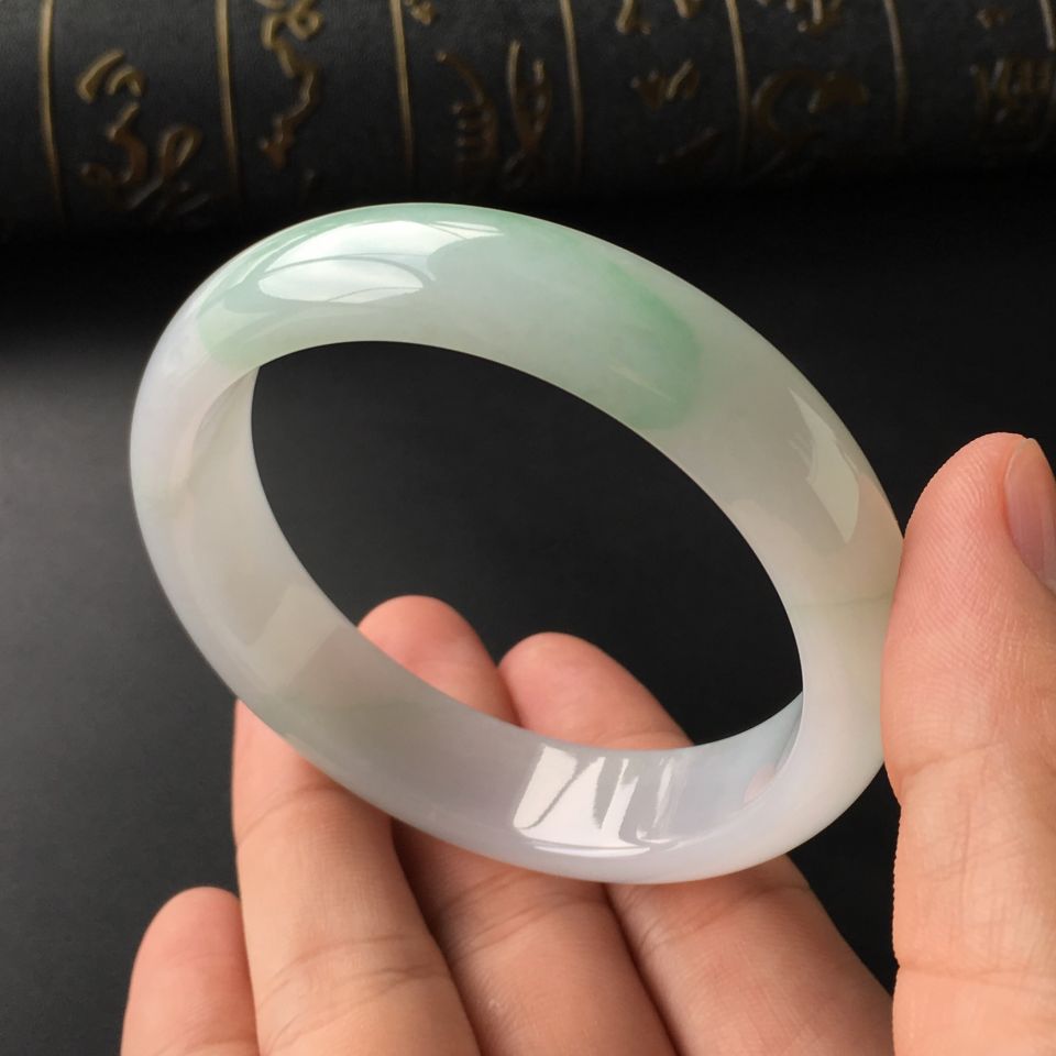 (超值推荐)糯冰种飘花手镯(57.8mm)