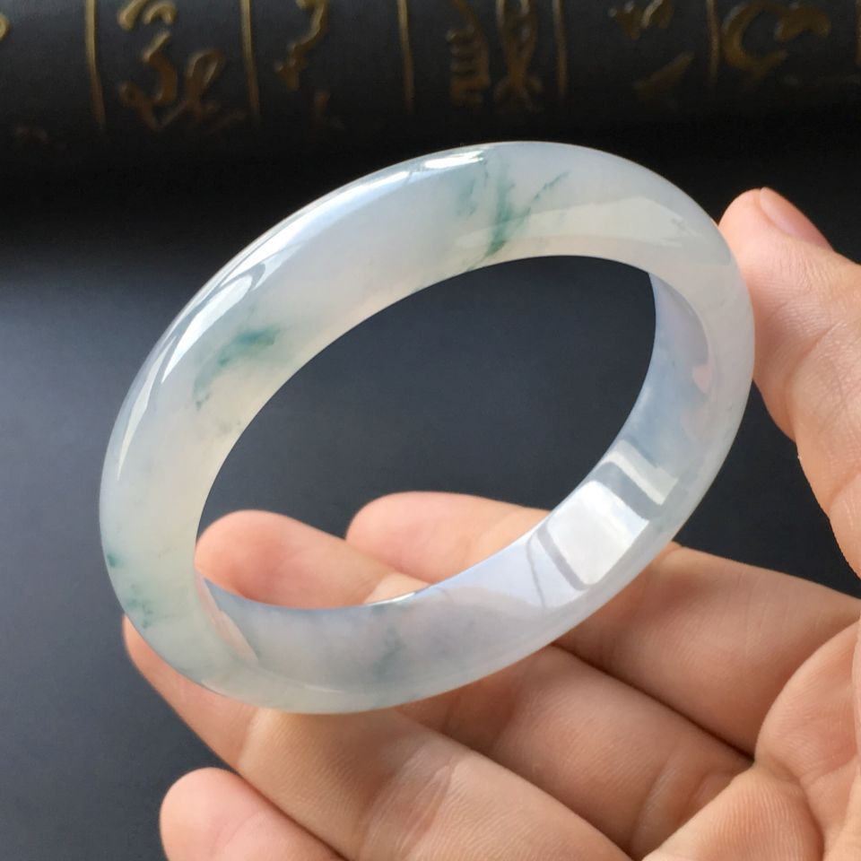 (超值推荐)冰种飘花手镯(57mm)