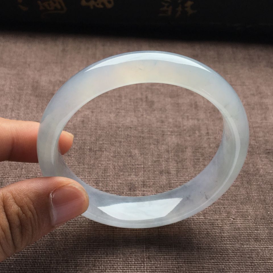 （超值推荐）冰种淡晴水手镯（58mm）