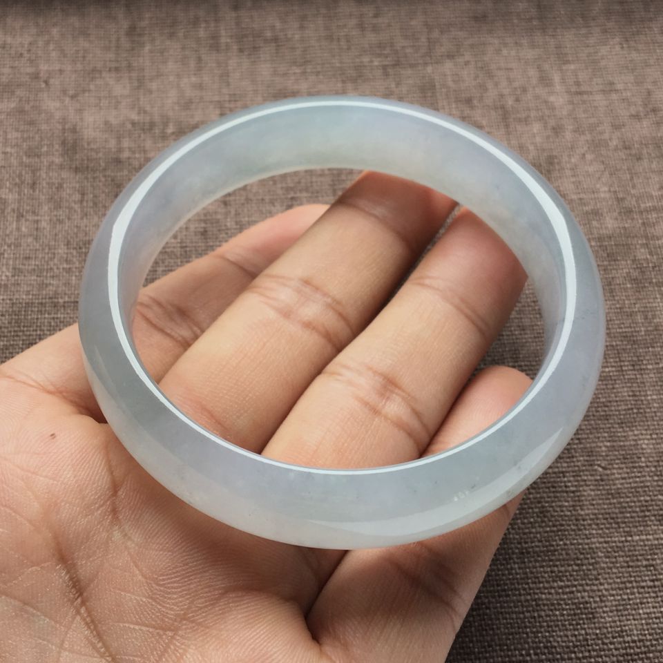 （超值推荐）冰种淡晴水手镯（58mm）