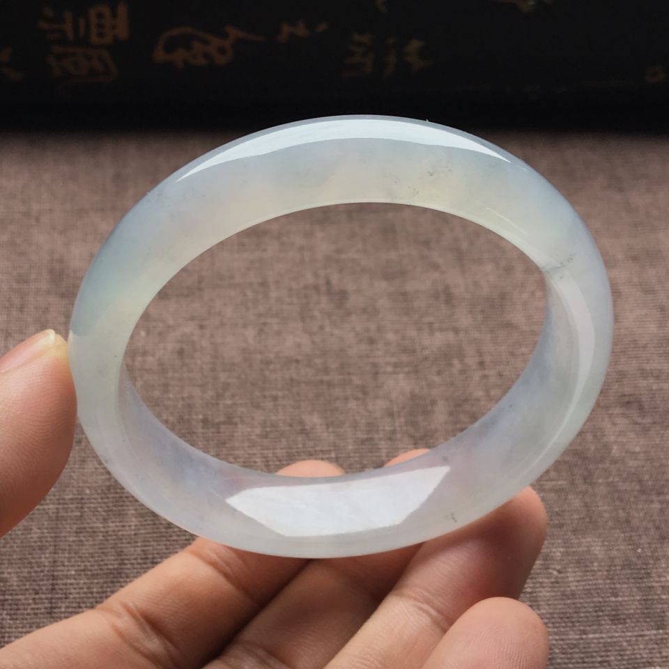 （超值推荐）冰种淡晴水手镯（58mm）