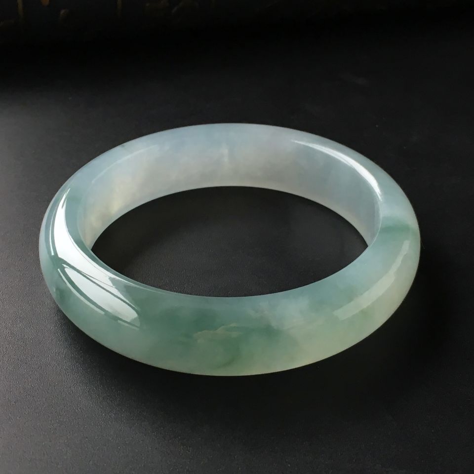 (超值推荐)冰种飘花手镯(55mm)