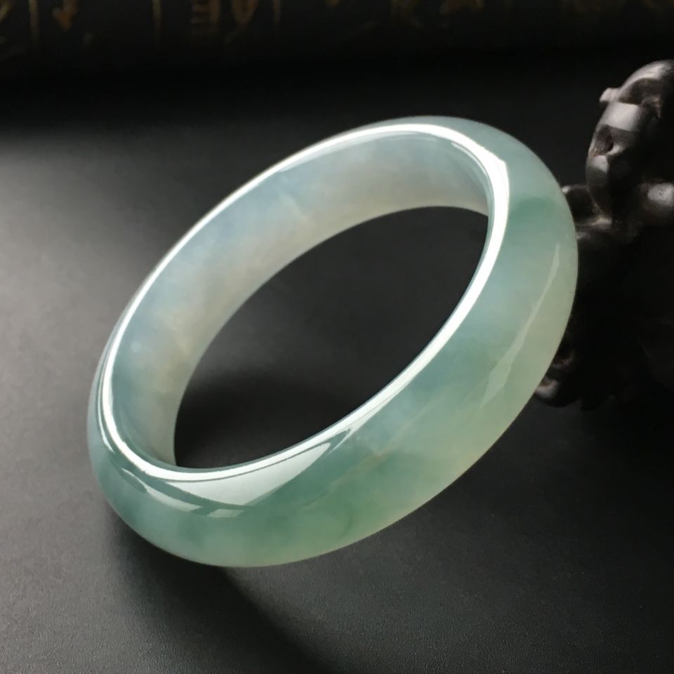 (超值推荐)冰种飘花手镯(55mm)