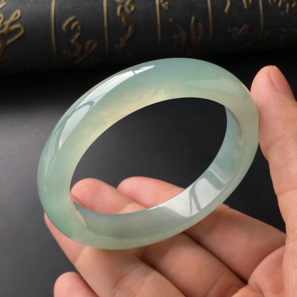 (超值推荐)冰种晴水手镯(55.4mm)