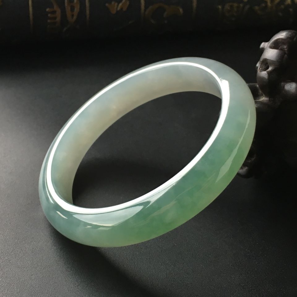 (超值推荐)糯冰种飘花手镯(57.2mm)
