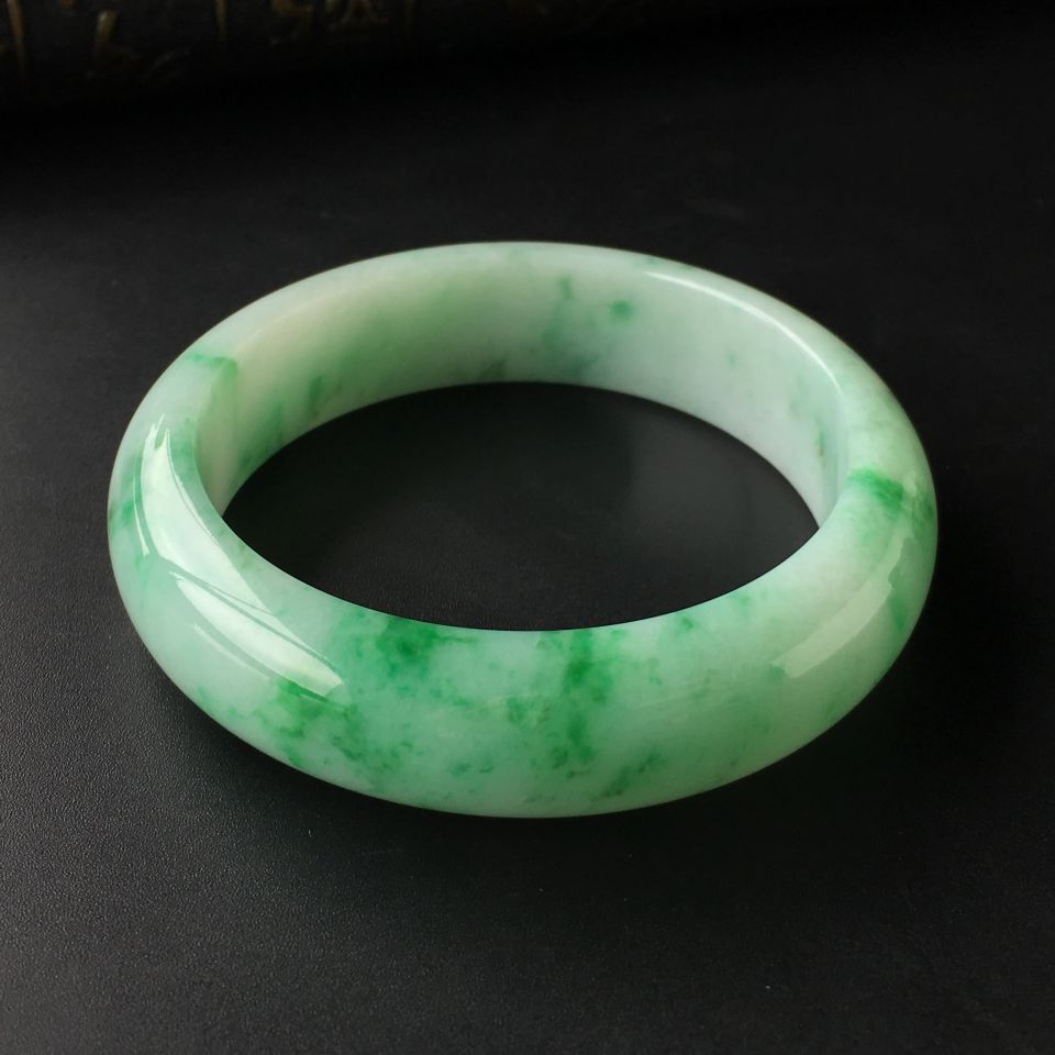 (超值推荐)糯冰种飘翠手镯(57.3mm)