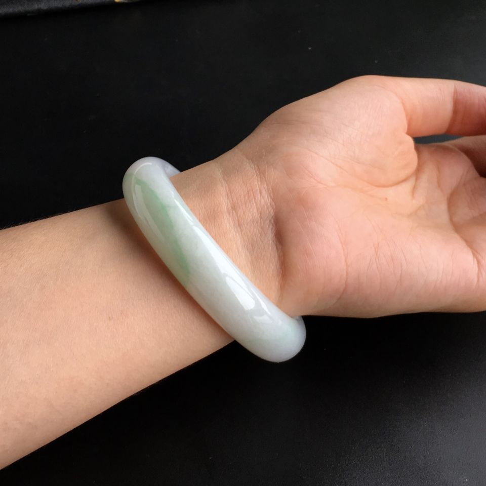 (超值推荐)糯冰种飘花手镯(57.8mm)