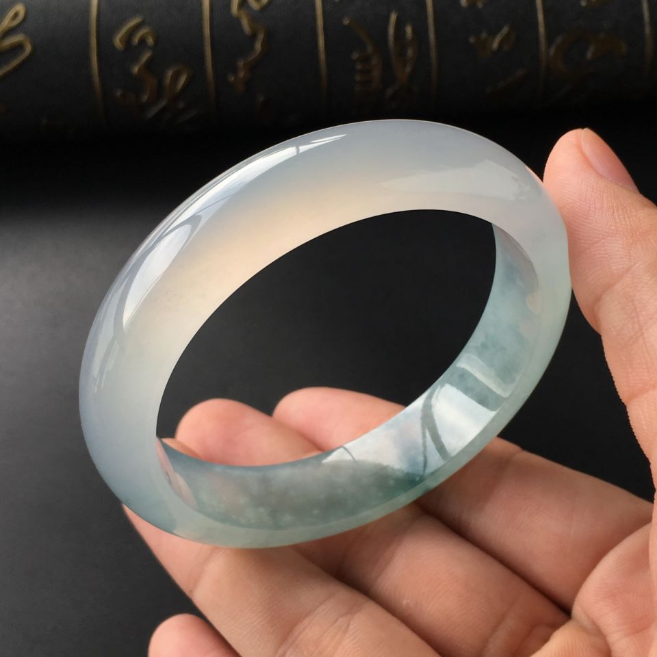 (超值推荐)冰种飘花手镯(56mm)