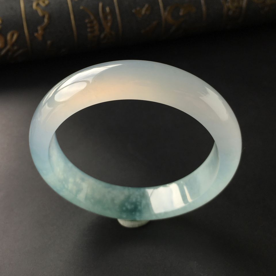 (超值推荐)冰种飘花手镯(56mm)