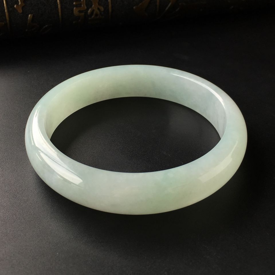 (超值推荐)糯冰种晴水手镯(63.7mm)