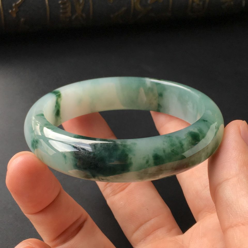 (超值推荐)糯冰种飘花手镯(57.7mm)