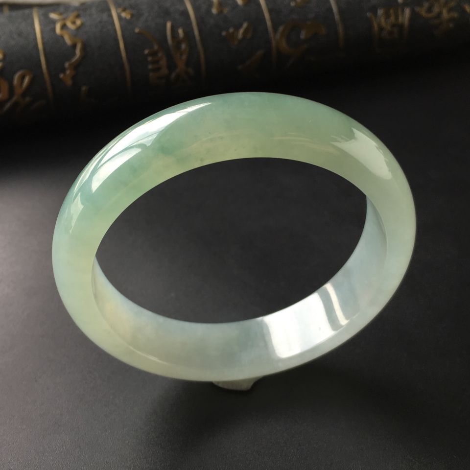 (超值推荐)冰种晴水飘花手镯(58.3mm)