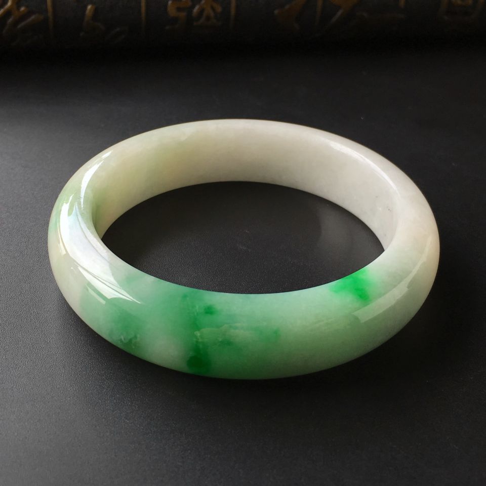 (超值推荐)糯冰种飘翠手镯(57mm)