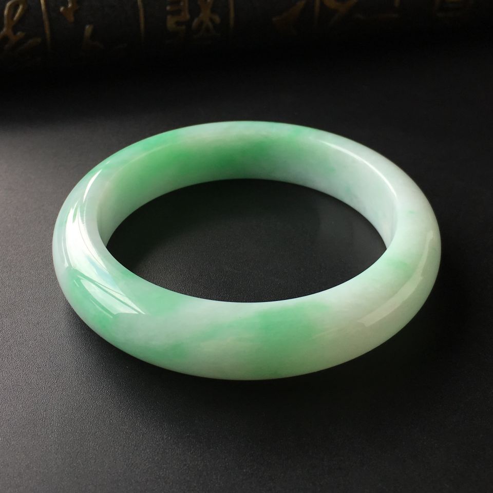 (超值推荐)糯冰种飘翠手镯(57.3mm)