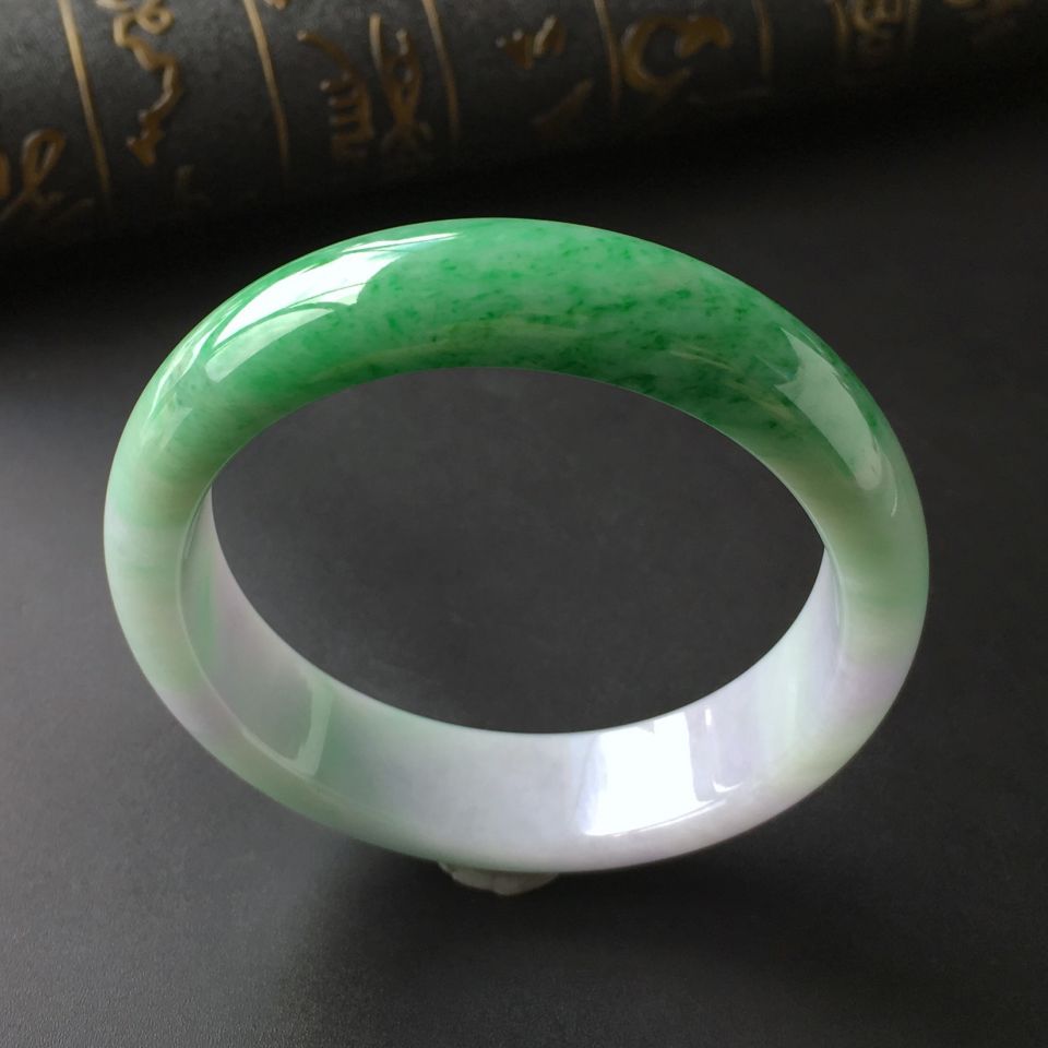 (超值推荐)糯冰种飘翠手镯(57mm)