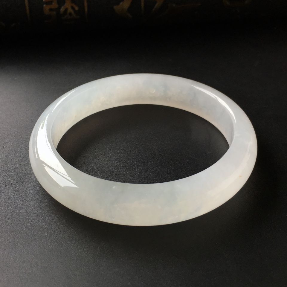 (超值推荐)冰种淡晴水手镯(56.3mm)