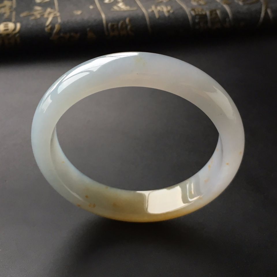 (超值推荐)糯冰种黄翡手镯(56.8mm)