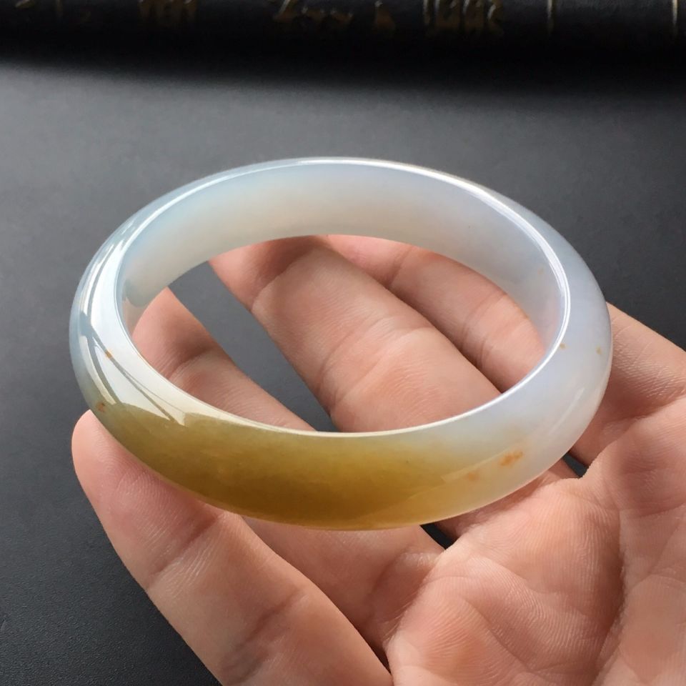 (超值推荐)糯冰种黄翡手镯(56.8mm)