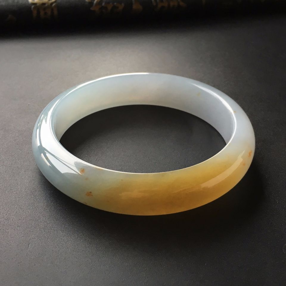 (超值推荐)糯冰种黄翡手镯(56.8mm)