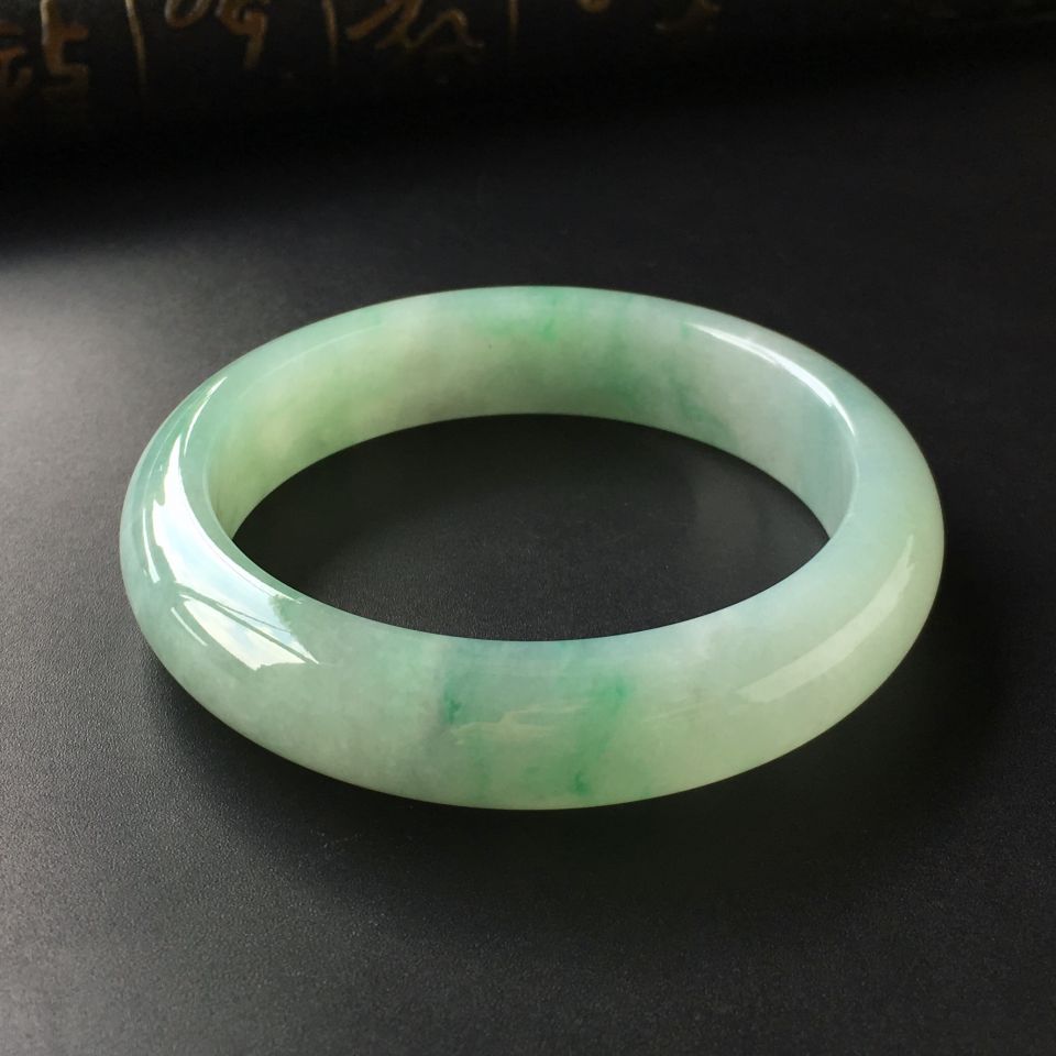 (超值推荐)糯冰种晴水飘花手镯(57.6mm)