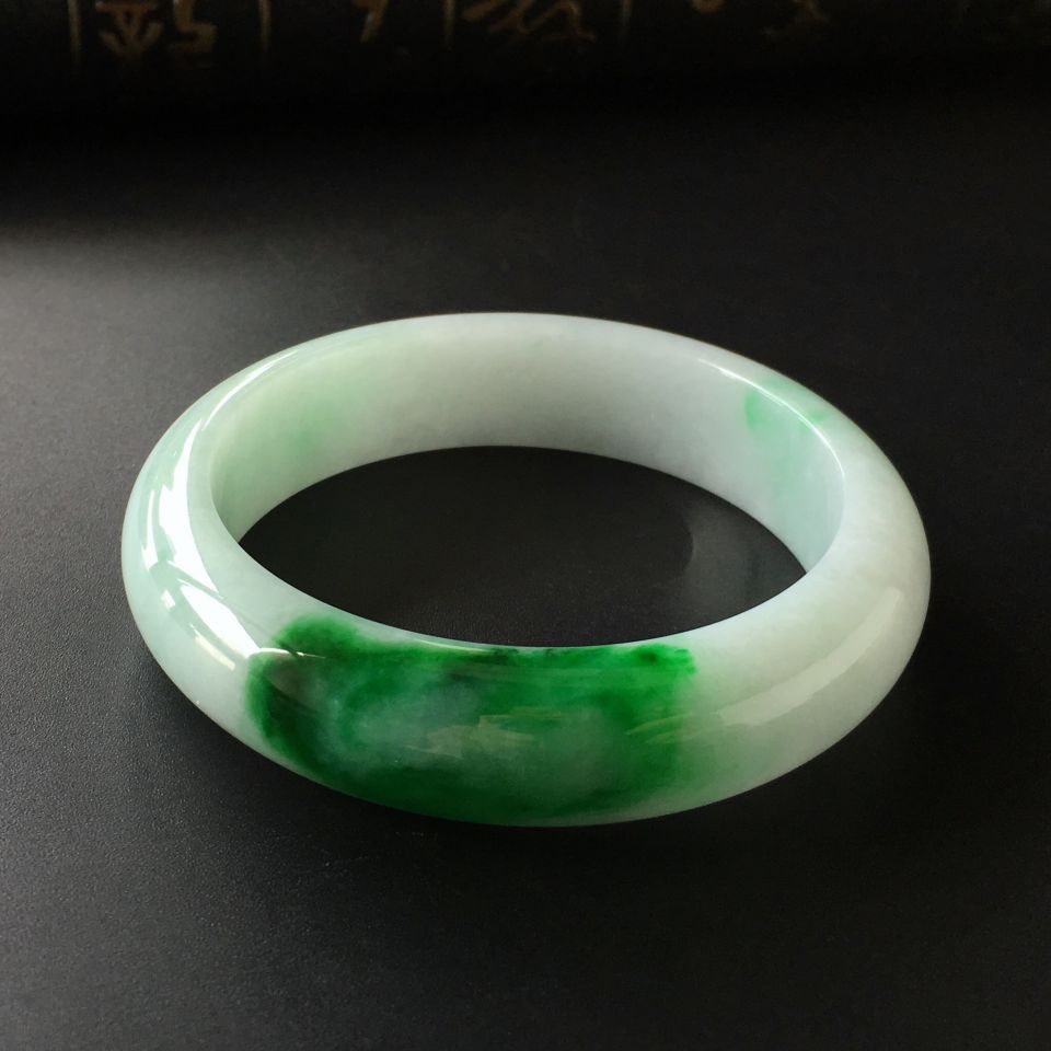 (超值推荐)糯冰种飘翠手镯(54mm)