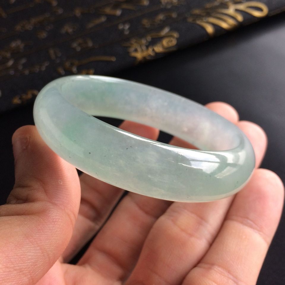 (超值推荐)冰种晴水贵妃镯(51.8mm-45.2mm)