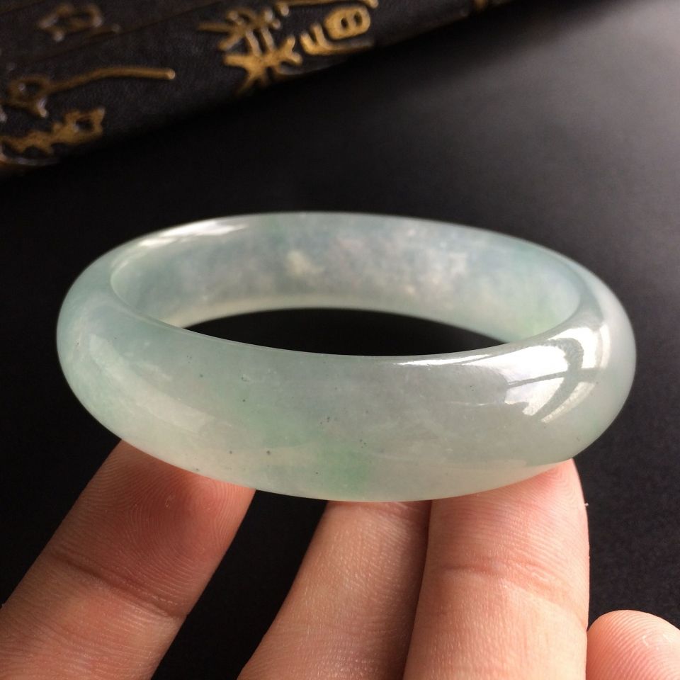 (超值推荐)冰种晴水贵妃镯(51.8mm-45.2mm)