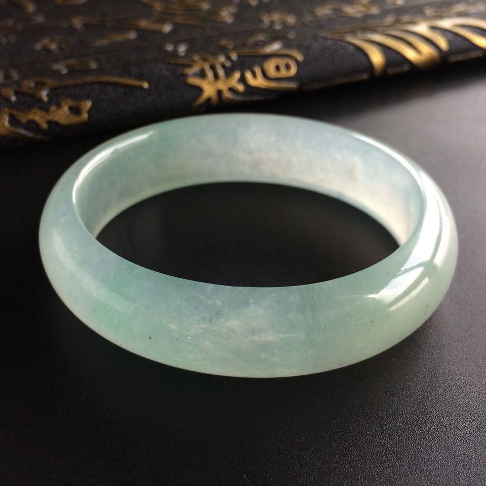 (超值推荐)冰种晴水贵妃镯(51.8mm-45.2mm)
