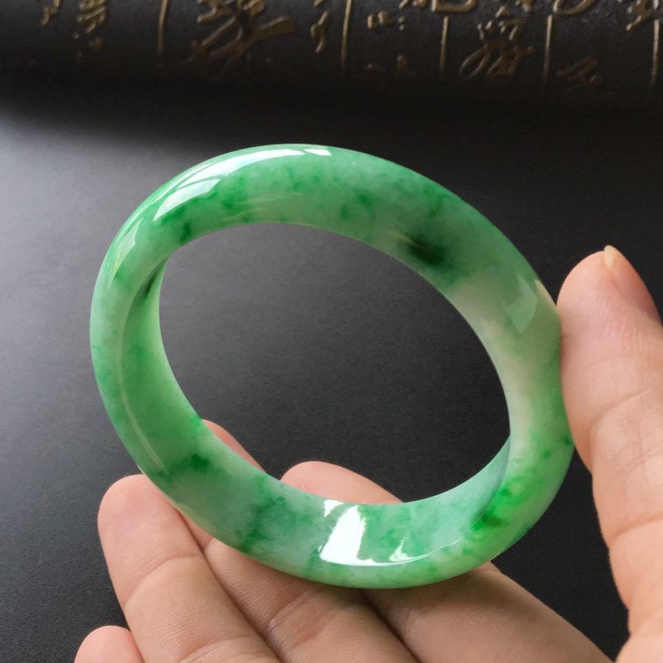 (超值推荐)糯冰种飘翠手镯(57.6mm)