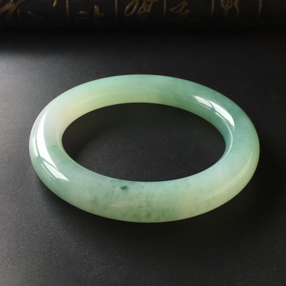 (超值推荐)糯冰种晴水飘花圆条手镯(58mm)