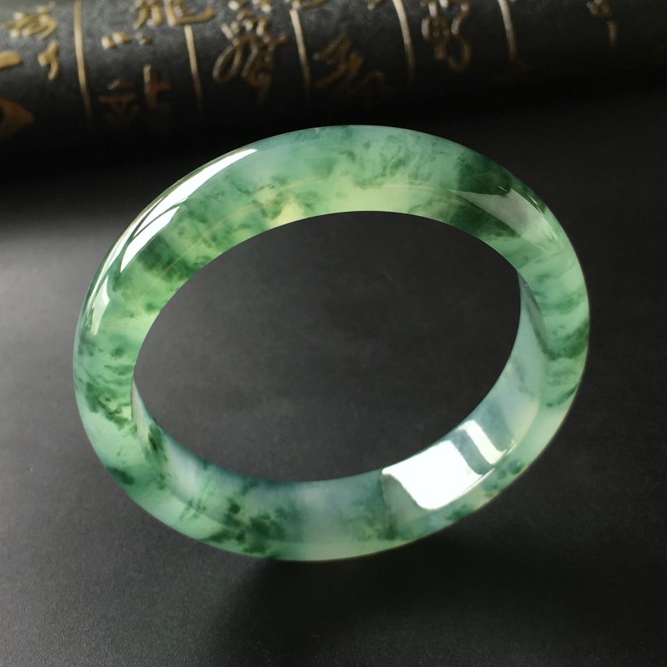 (超值推荐)冰种飘花手镯(56.6mm)