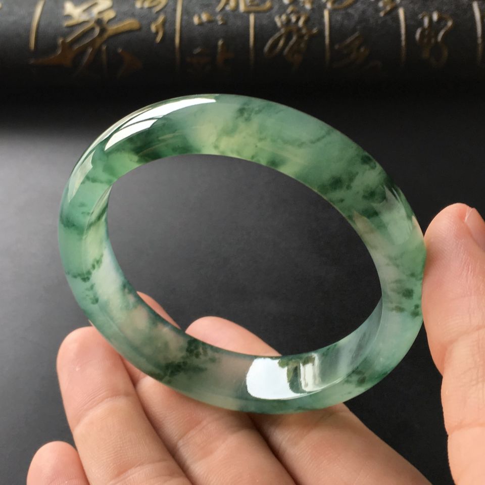 (超值推荐)冰种飘花手镯(56.6mm)