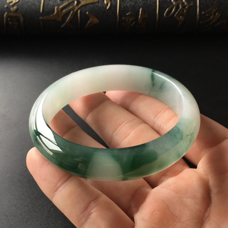 (超值推荐)冰种飘花手镯(57.8mm)