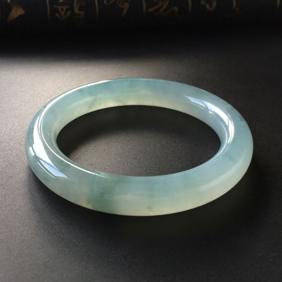 (超值推荐)冰种飘花圆条手镯(56mm)